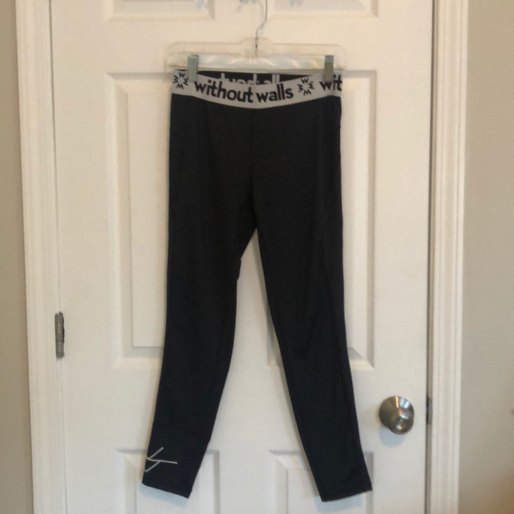 Without walls - believe is a small/ medium pant